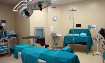 La sala parto del reparto di ostetricia e ginecologia dell'ospedale Sandro Pertini di Roma, 10 febbraio 2013. ANSA/ TERESA CARBONE