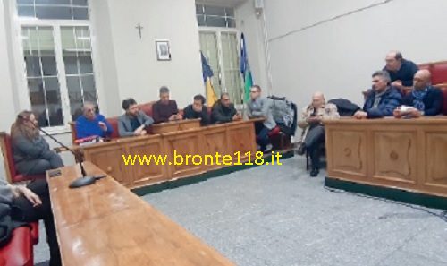 BRONTE: «PENALIZZATI PER FAVORIRE ALTRI DUE OSPEDALI»