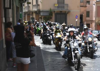 BRONTE: PRELIBATEZZE A BASI DI PISTACCHIO PER I MOTOCICLISTI