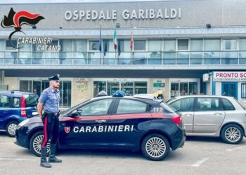 MISTERBIANCO: BIMBA SMETTE DI RESPIRARE, SALVA GRAZIE ALLA CORSA IN OSPEDALE SCORTATA DAI CARABINIERI