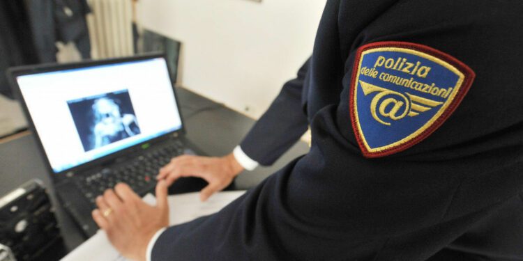 FURTO ACCOUNT WHATSAPP, I CONSIGLI DELLA POLIZIA POSTALE