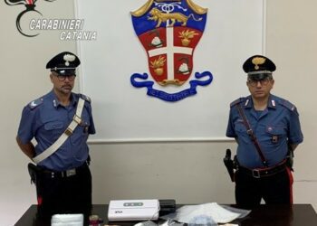 ADRANO: 31ENNE ARRESTATO DAI CC PER SPACCIO