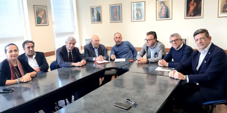 I SINDACI DELLA PROVINCIA DI CATANIA UNITI PER DIFENDERE GLI OSPEDALI