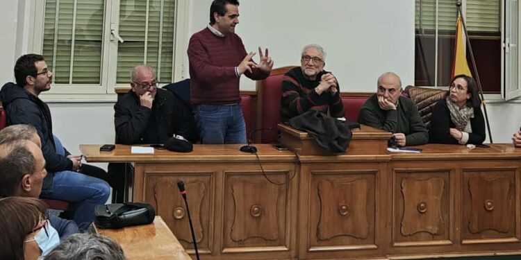 BRONTE: «LA MANOVRA DEL GOVERNO GENERA PRECARIETA’ E SFRUTTAMENTO»