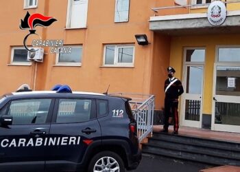 ADRANO: CC ARRESTANO 50ENNE DI BRONTE CHE OSTACOLA I SOCCORSI