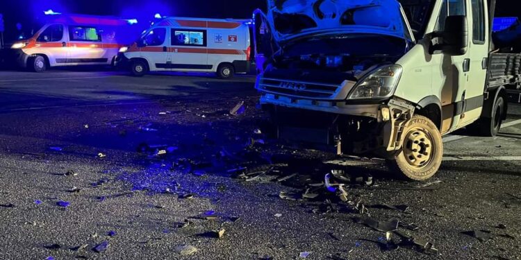 RANDAZZO: BRUTTO INCIDENTE SULLA SS 284, ALMENO 4 I FERITI