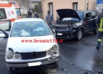 RANDAZZO: SCONTRO IN VIA DEI GULLOTTO, 3 FERITI LIEVI