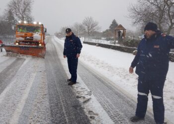 MALTEMPO: NEVE A MALETTO E SULL’ETNA, SOCCORSI E POLIZIA IN AZIONE – LE FOTO