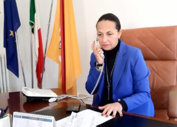 BRONTE CHIAMA LA CALABRIA E CHIEDE A SCHIFANI DI ASSUMERE MEDICI PROVENIENTI DA ALTRI PAESI