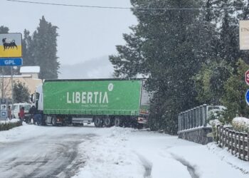 MALTEMPO: MARENEVE E QUOTA MILLE CHIUSE AL TRANSITO, MALETTO TRA LA NEVE, LA SITUAZIONE E LE FOTO