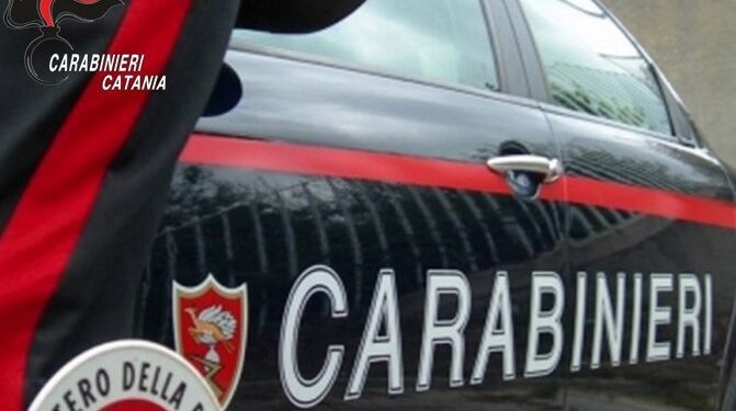 RIPOSTO: DUE DONNE UCCISE A DISTANZA DI POCHI MINUTI, L’ASSASINO SI E’ SUICIDATO DAVANTI LA CASERMA DEI CC