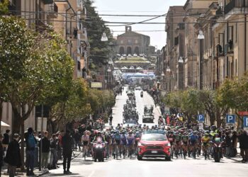 CICLISMO: GIRO DI SICILIA, JOEL SUTER VINCE LA TERZA TAPPA, DOMANI IL GRAN FINALE STRADE CHIUSE A RANDAZZO