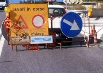 BRONTE: CHIUSA FINO AL 26 MAGGIO UN TRATTO DI STRADA IN CONTRADA CANALACI