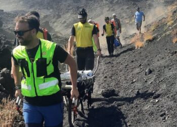 ETNA SUD: TURISTA TEDESCA MUORE IN QUOTA, INUTILI I SOCCORSI