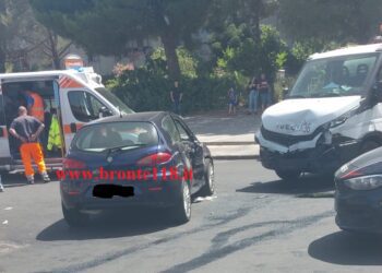 BRONTE: INCIDENTE IN VIA MODIGLIANI, 4 FERITI LIEVI
