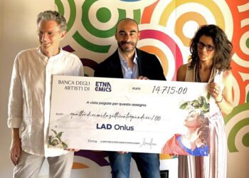 CATANIA: LO STAFF DI ETNA COMICS DONA 14.715 EURO PER I BAMBINI AFFETTI DA GRAVI PATOLOGIE