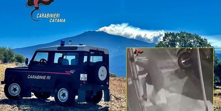 BRONTE: CARABINIERI ARRESTANO LADRO ACROBATA