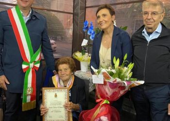 RANDAZZO: FESTA PER I 100 ANNI DI MARIA TERESA NELLA SUA DIETA TIPICA LATTE E CEREALI