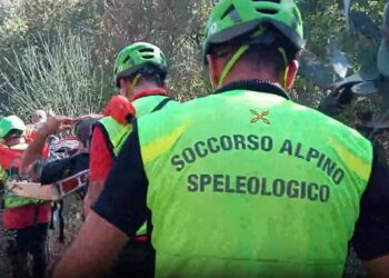 MASCALI E CAVA GRANDE: DUE RECUPERI DEL CNSAS IN ZONE IMPERVIE