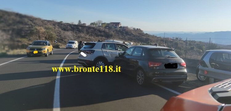 SS 284 BRONTE-ADRANO: ENNESIMO INCIDENTE – LE FOTO