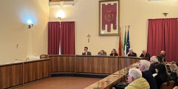 RANDAZZO: INCONTRO TRA I COMMISSARI E ASSOCIAZIONI DI CATEGORIA PER IL MERCATO