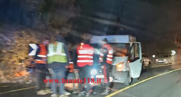 ADRANO-BRONTE INCIDENTE LIEVE