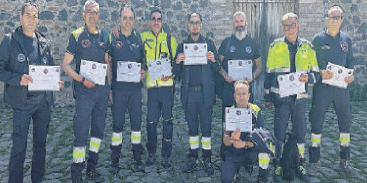 BRONTE: CORSO DI PROTEZIONE CIVILE PER OPERATORE RADIO