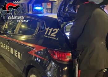 BRONTE: RAGAZZA COLPITA DAL SUO EX, INTERVENGONO 118 E CARABINIERI