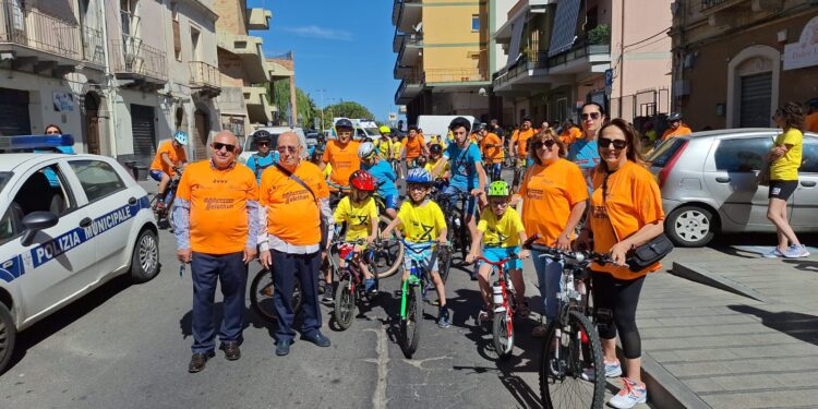 BRONTE: IN BICI PER AMMIRARE LA CITTA’ E AIUTARE TELETHON