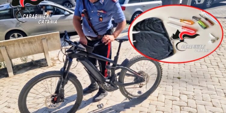 RANDAZZO: DUE 14ENNI TROVATI IN POSSESSO DI UN COLTELLO, PASSAMONTAGNA E ARNESI DA SCASSO
