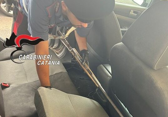 ADRANO: ARRESTATO 56ENNE TROVATO IN POSSESSO DI UNA CARABINA, AVEVA SPARATO DEI COLPI PER INTIMORIRE