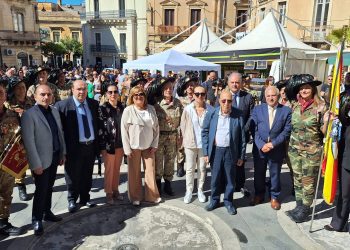 BRONTE: OGGI GIORNATA CLOU DELLA “SAGRA DEL PISTACCHIO” ALLE 18 IL TAGLIO DELLA TRADIZIONALE GRANDE TORTA