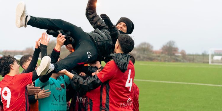 CALCIO LOCALE: BRONTE VINCE IL CAMPIONATO IN LARGO ANTICIPO E TORNA IN PROMOZIONE