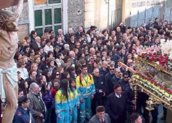 BRONTE E RANDAZZO: FEDE E DEVOZIONE NELLE PROCESSIONI DEL VENERDI’ SANTO