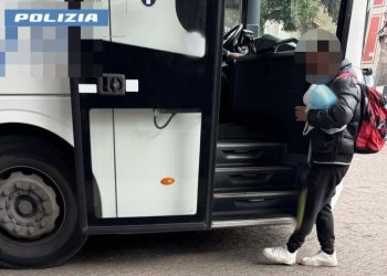 ADRANO: BECCATO E DENUNCIATO IL MOLESTATORE DI RAGAZZE ALLA VILLA