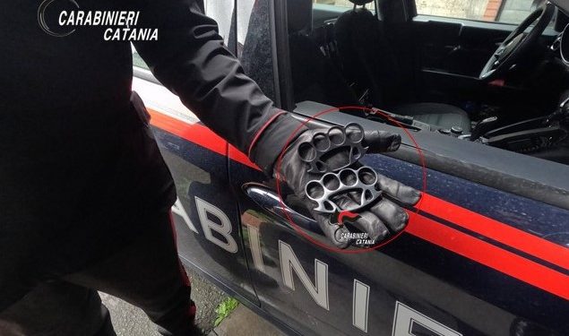 RANDAZZO E COMUNI LIMITROFI, CONTROLLI DEI CARABINIERI, GIOVANI DENUNCIATI E SEGNALATI