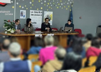 BRONTE: I CARABINIERI INCONTRANO I GENITORI DEGLI STUDENTI DELL’I.I.S.S. BENEDETTO RADICE