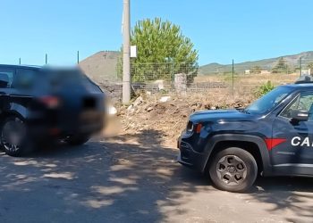 RANDAZZO: DENUNCIATI 2 GIOVANI TROVATI A BORDO DI UN’AUTO RUBATA