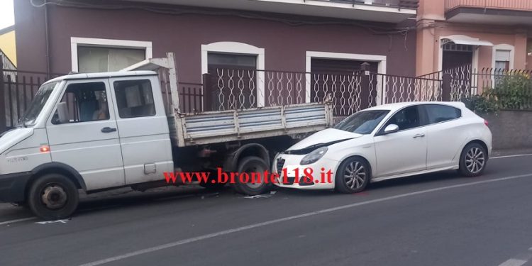 MALETTO: INCIDENTE IN VIALE ALDO MORO